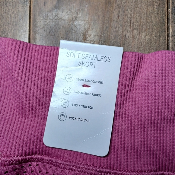 Victoria’s Secret PINK S Soft seamless Skort NWT - Picture 4 of 9